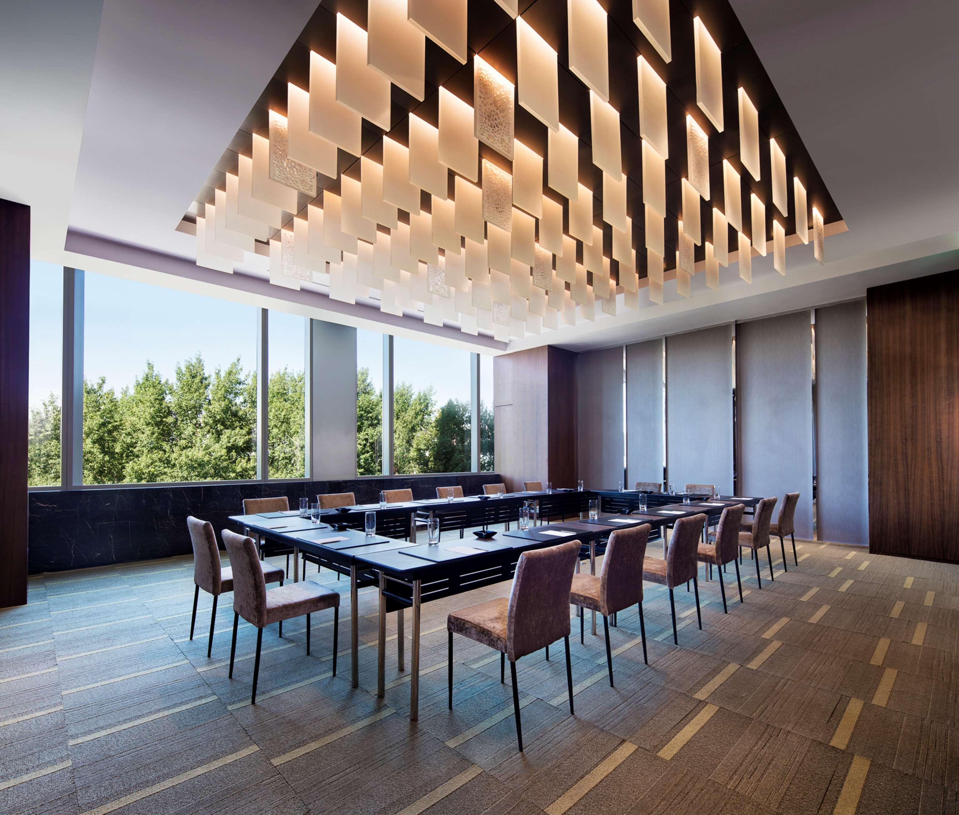Hyatt Regency Чанчунь Экстерьер фото